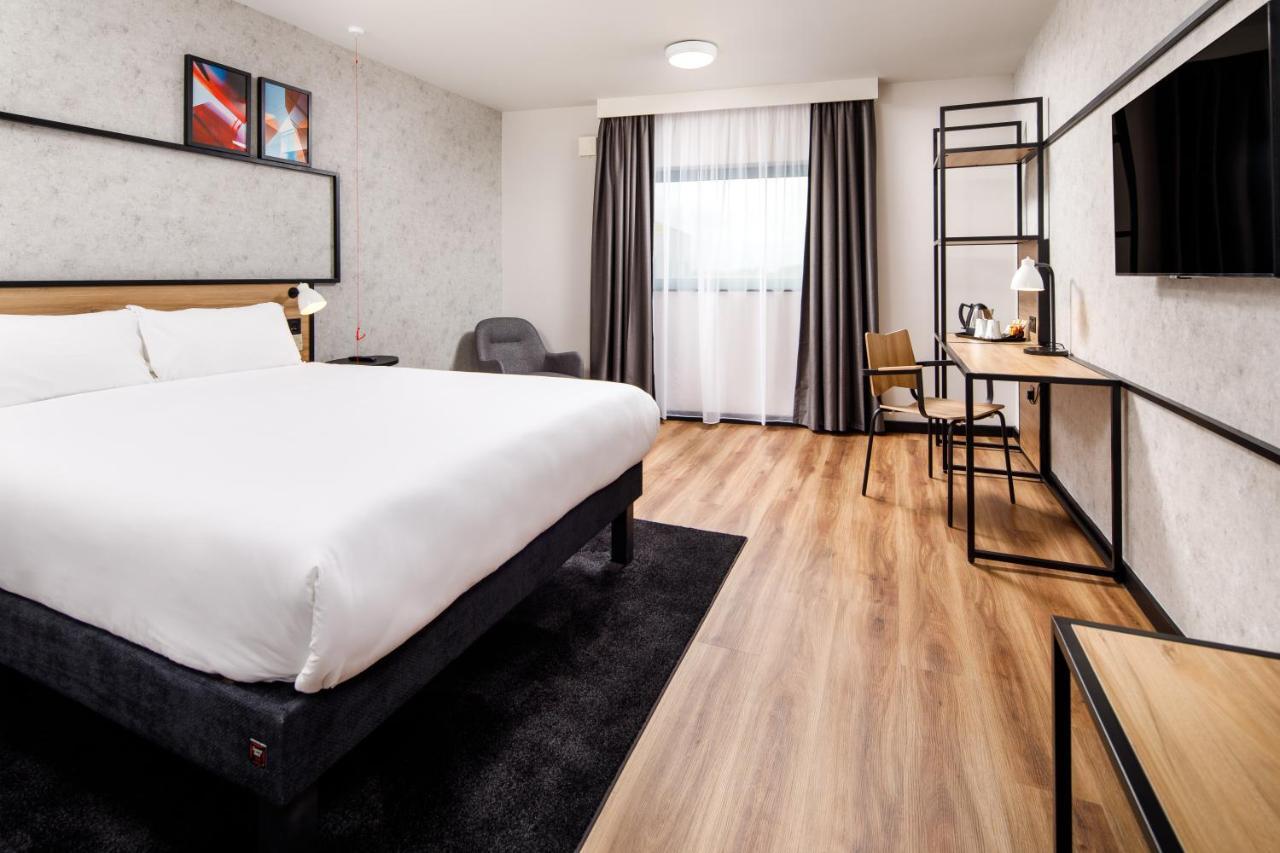 Ibis London Heathrow Terminal 5 호텔 히드로 외부 사진
