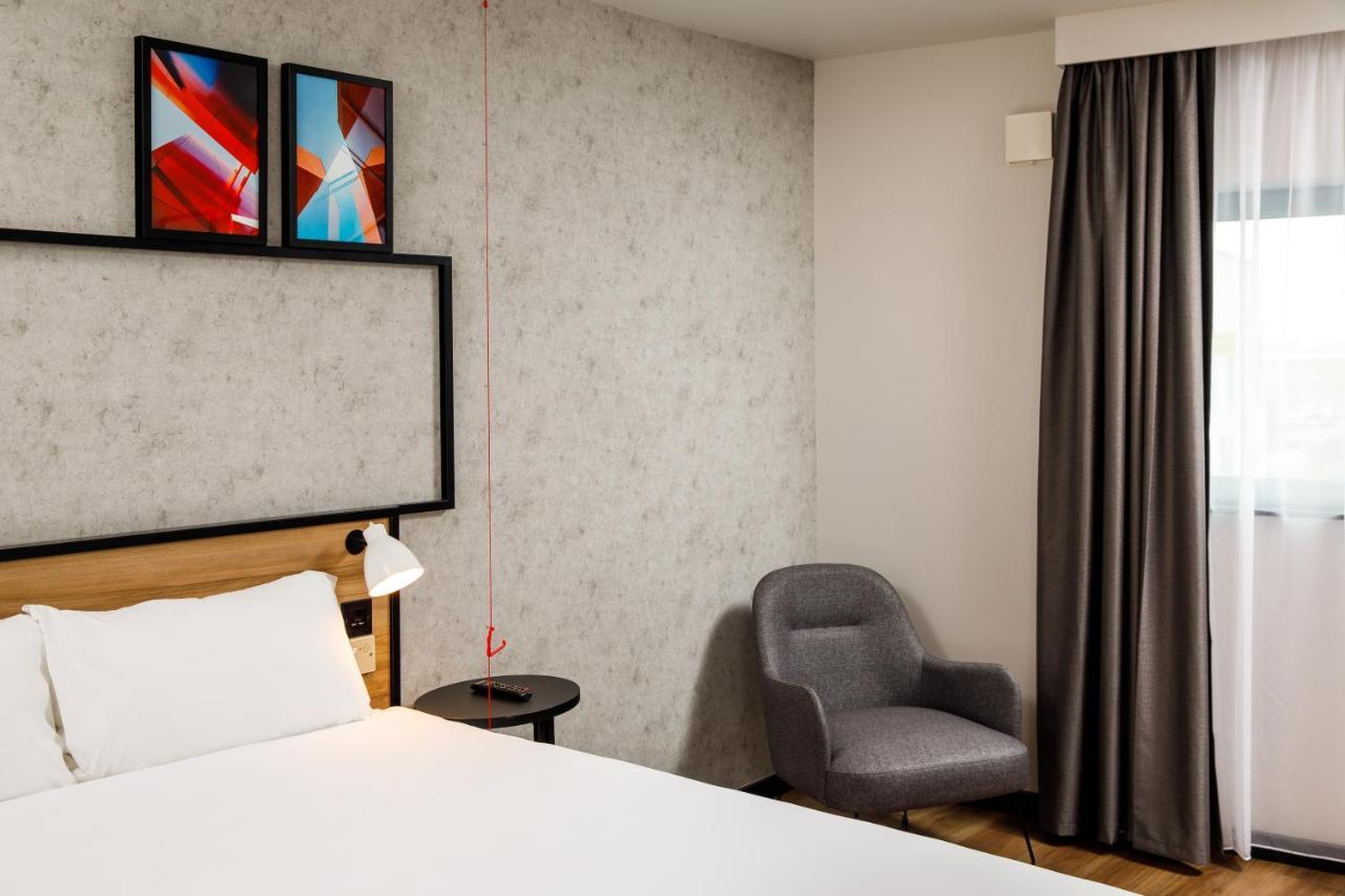 Ibis London Heathrow Terminal 5 호텔 히드로 외부 사진